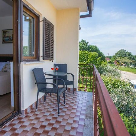 Apartment Anna Пореч Экстерьер фото
