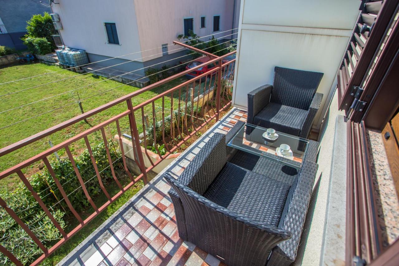 Apartment Anna Пореч Экстерьер фото
